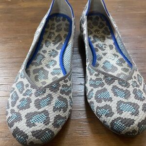 Rothy’s Gray Blue Spotted Leopard Print Round Toe Ballet Flats Shoes Size 10